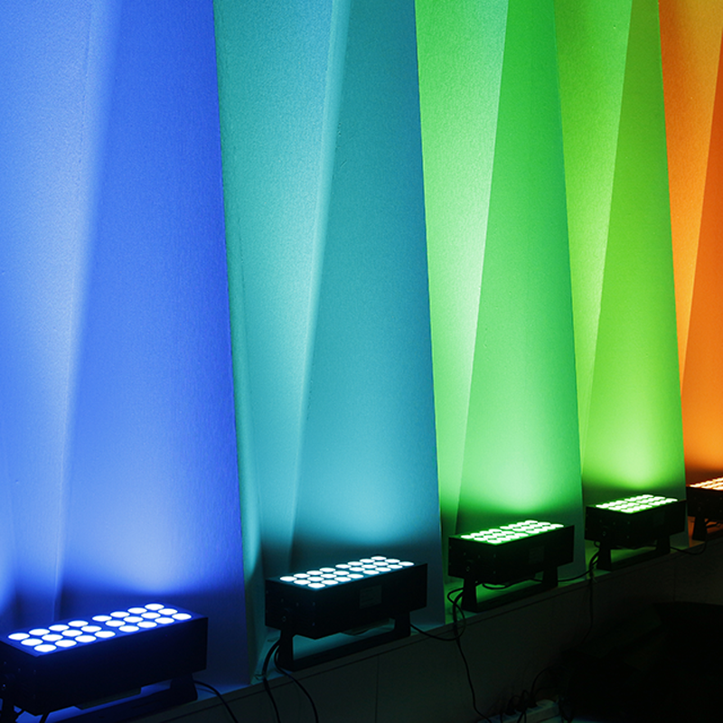 Professional stage lighting setup using 200W floodlights with multiple beam angles