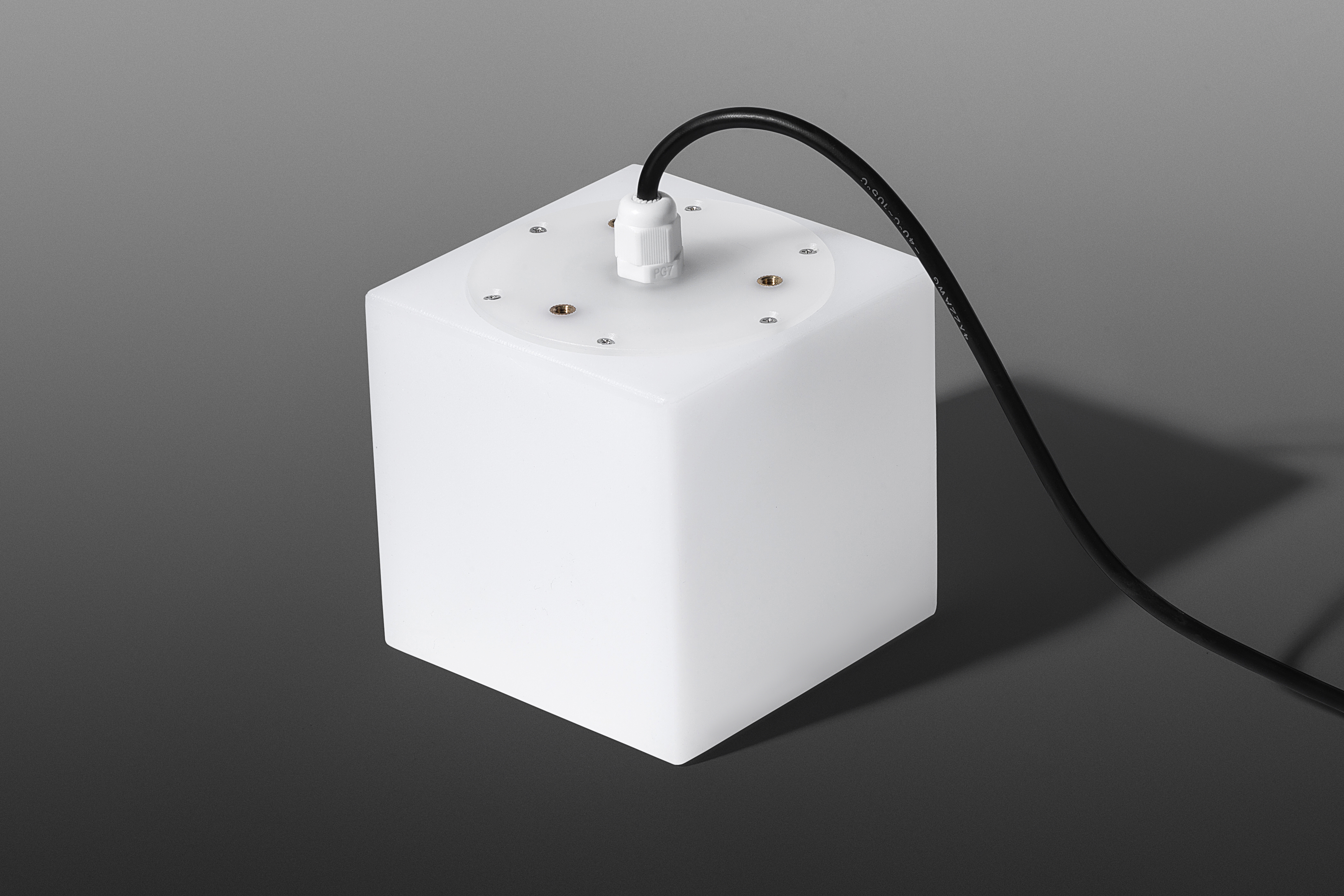 Multi-size cube lighting collection