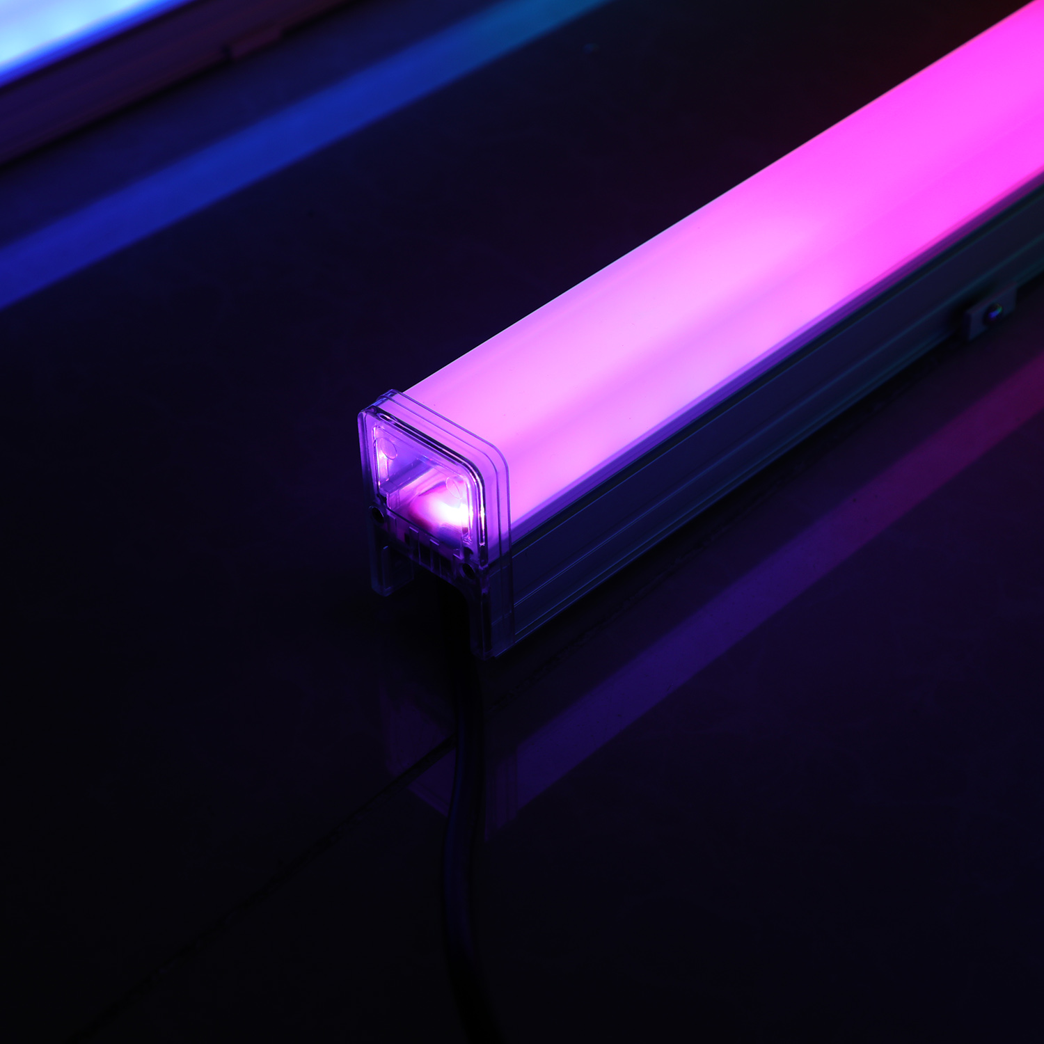 Morden Color-changing Architecture Rgb Light Bar